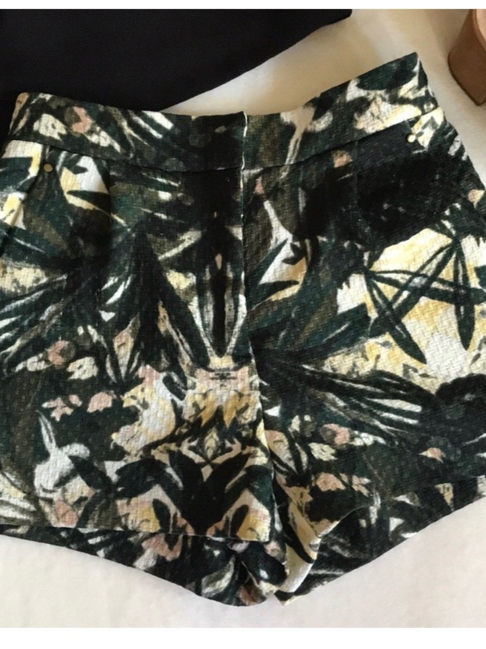 H&M Green Floral High-Waist Women's Shorts